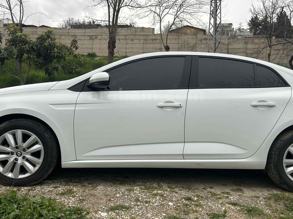 Sahibinden Renault Megane 1.3 TCe Touch 2025 Model  