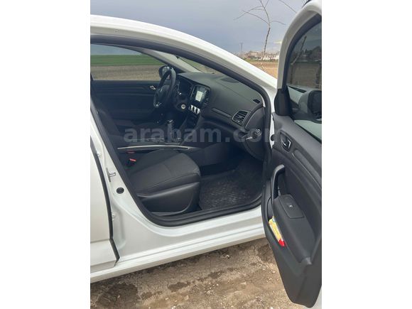Sahibinden Renault Megane 1.3 TCe Touch 2025 Model  
