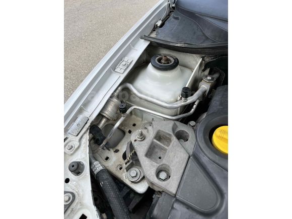 HATASIZ AYARINDA 9 yıllık Sahibinden Renault Clio 1.5 dCi