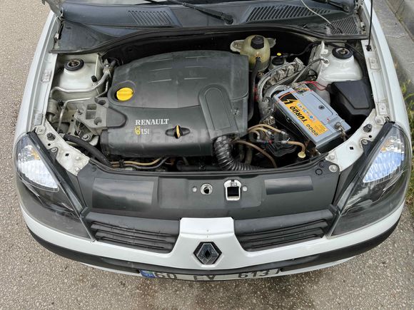 HATASIZ AYARINDA 9 yıllık Sahibinden Renault Clio 1.5 dCi