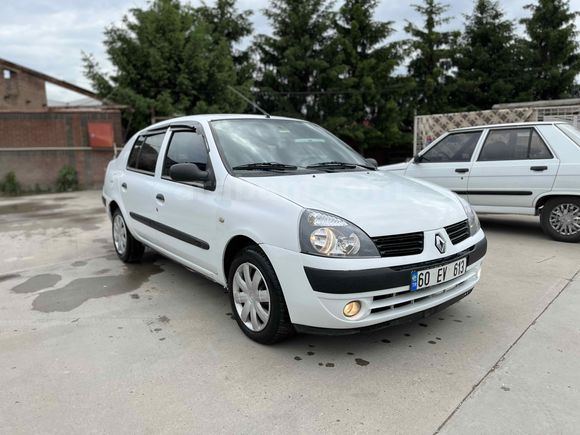 HATASIZ AYARINDA 9 yıllık Sahibinden Renault Clio 1.5 dCi