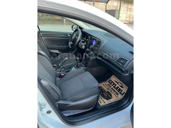 Renault Megane 1.3 TCe Joy 2019 Model 