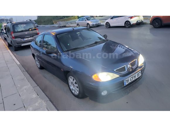 Sahibinden Renault Megane 1.6 Coupe Dynamique 2001 Model 