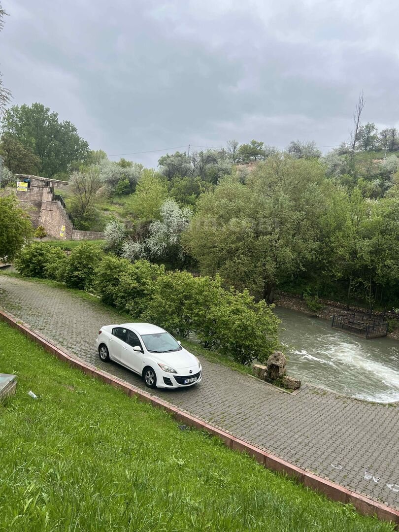 Sahibinden Mazda 3 1.6 Impressive 2011 Model Kayseri 188.000 km Beyaz 5