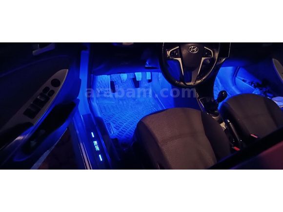 Sahibinden Hyundai Accent Blue 1.6 CRDI Mode 2012 Model