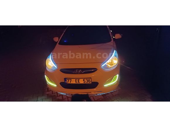 Sahibinden Hyundai Accent Blue 1.6 CRDI Mode 2012 Model