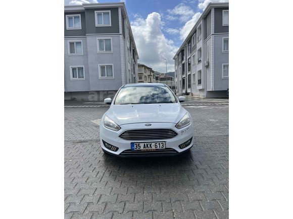 Sahibinden Ford Focus 1.6 Ti-VCT Trend X 2015 Model  125.000 km Beyaz