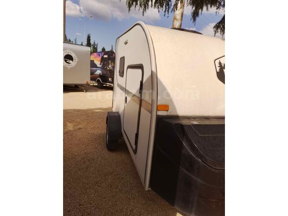 NEON KARAVAN SHOP DAN