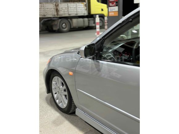 CEYLAN MOTORSDAN Honda Civic 1.6i VTEC ES 2005 Model Antalya
