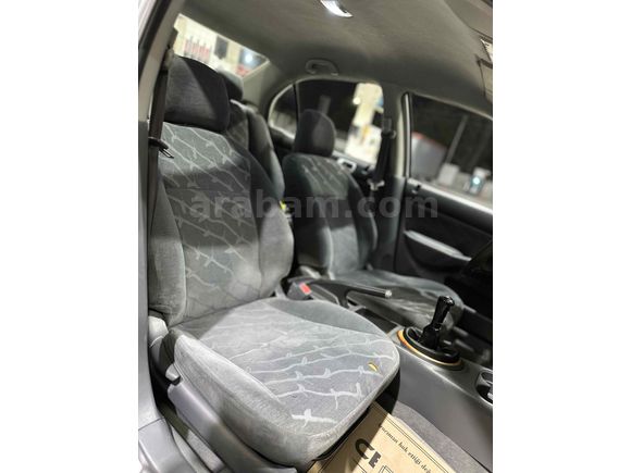 CEYLAN MOTORSDAN Honda Civic 1.6i VTEC ES 2005 Model Antalya