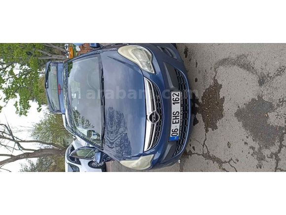 ACİL TEMİZ CORSA  SAHİBİNDEN