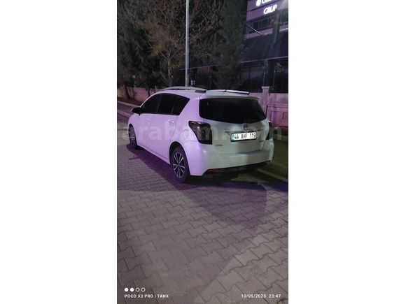 Öğretmenden Toyota Verso 1.6 D-4D Elegant 2014 Model