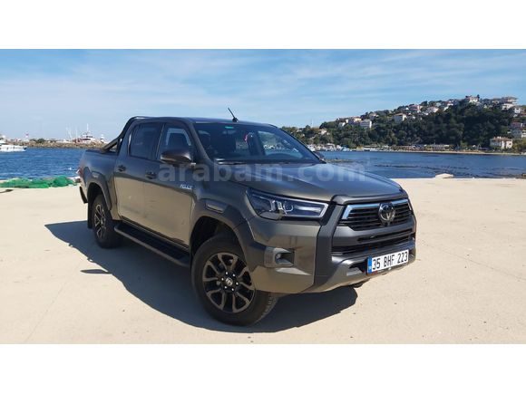 Sahibinden Toyota Hilux 2.4 D-4D 4x4 Invincible 2022 Model