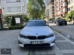 NUR OTODAN BOYASIZ HATASIZ 32000KM YENİ BKM