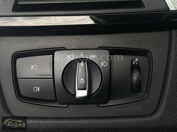 HATASIZ/BOYASIZ/BMW/320İ ED/40TH/SRVS.BAKIMLI/HARMAN KARDON