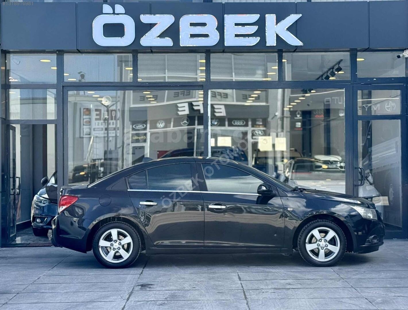 Galeriden Chevrolet Cruze 1.6 LS Plus 2010 Model Niğde 247.000 km Siyah 6