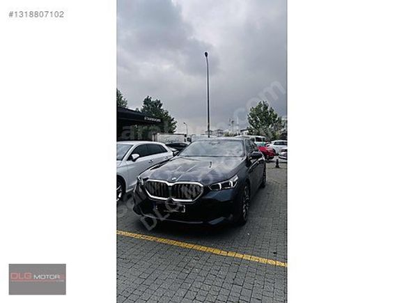 DLG MOTORS'TAN BMW 5.20İ 2024 İÇİ KIRMIZI+HEAD UP+360+SOĞUTMA+