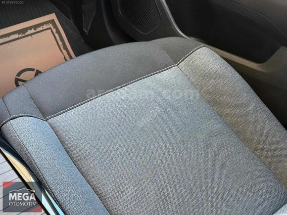 MEGA OTO'DAN 2024 CİTROEN C4 1.2 P.TECH EAT8''HATASIZ+23.000KM''