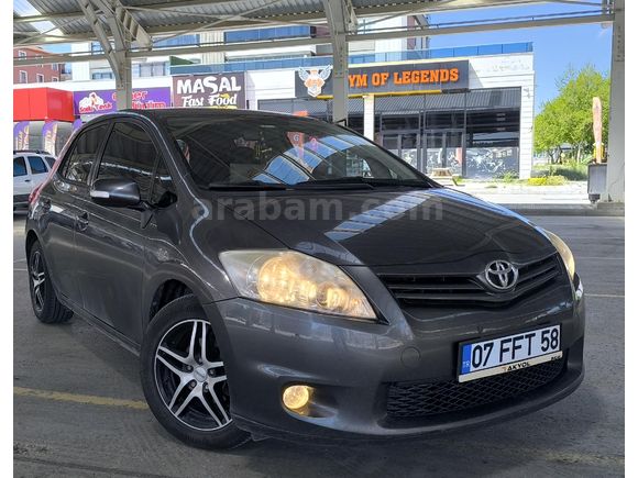 Sahibinden Toyota Auris 1.33 Comfort 2012 Model
