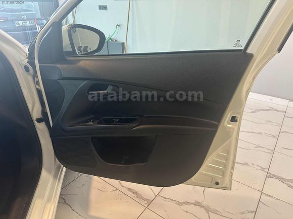 İnecik Otomotiv den Fiat Egea 1.4 easy Benzin HATASIZ