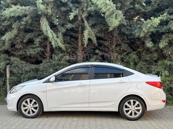 ÖZTÜRK'TEN HYUNDAİ ACCENT BLUE 1.6CRDİ MODE PLUS