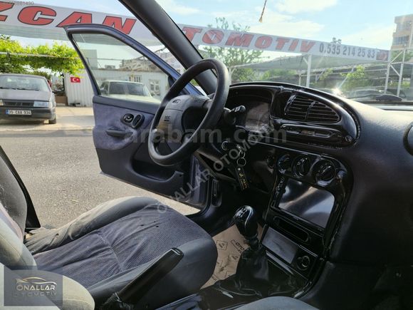 FORD MONDEO KLİMALI SANRUFLU MÜKEMMEL TEMİZLİKTE
