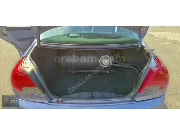 FORD MONDEO KLİMALI SANRUFLU MÜKEMMEL TEMİZLİKTE