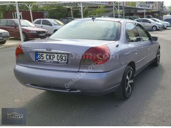 FORD MONDEO KLİMALI SANRUFLU MÜKEMMEL TEMİZLİKTE