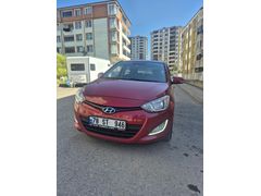 Sahibinden Hyundai i20 1.4 CRDi Sense 2014 Model