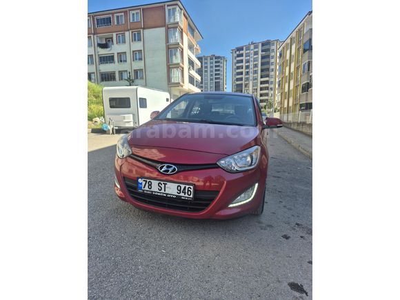 Sahibinden Hyundai i20 1.4 CRDi Sense 2014 Model