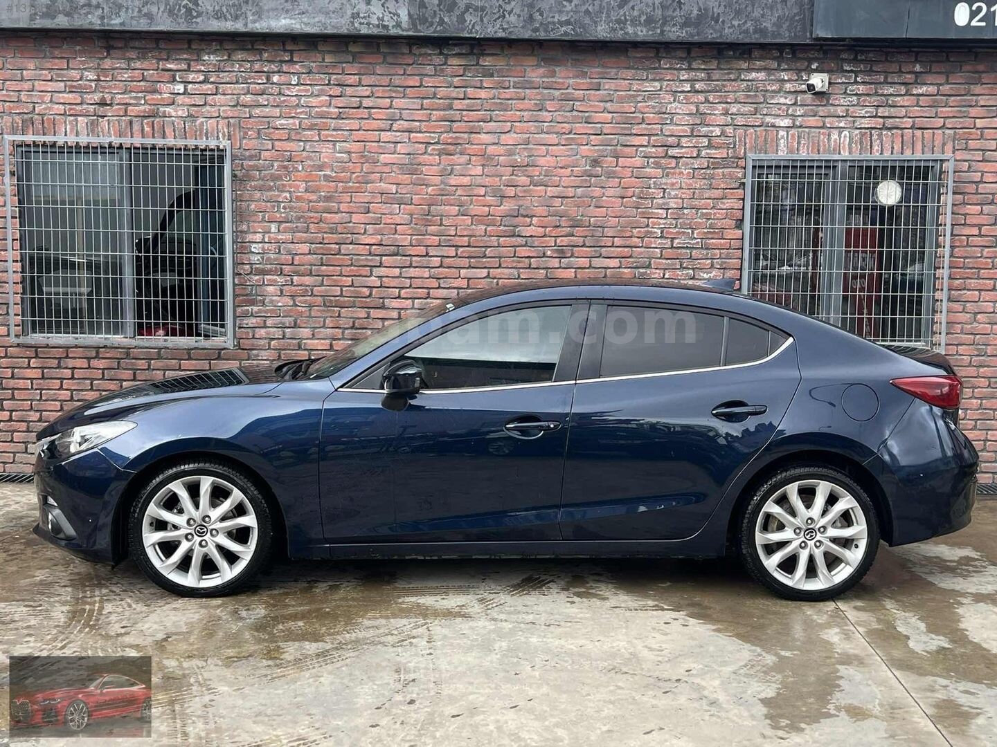 Galeriden Mazda 3 1.5 SkyActive-G Power Sense 2014 Model İstanbul 185.000 km Lacivert 7
