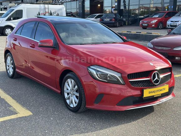 MERCEDES A 180 7G-DCT