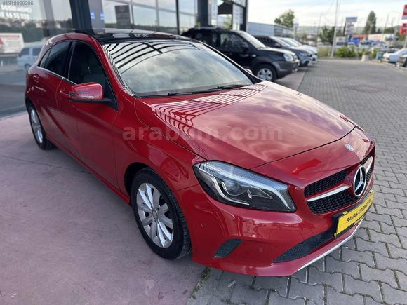 MERCEDES A 180 7G-DCT