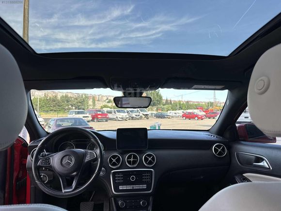 MERCEDES A 180 7G-DCT