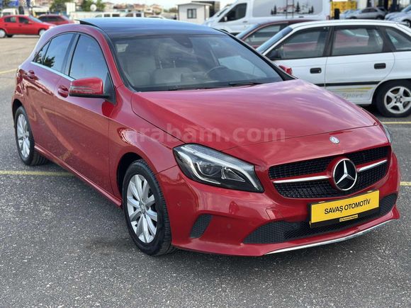 MERCEDES A 180 7G-DCT