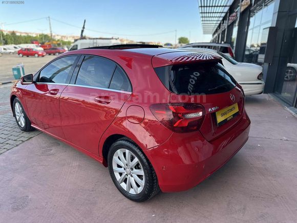 MERCEDES A 180 7G-DCT