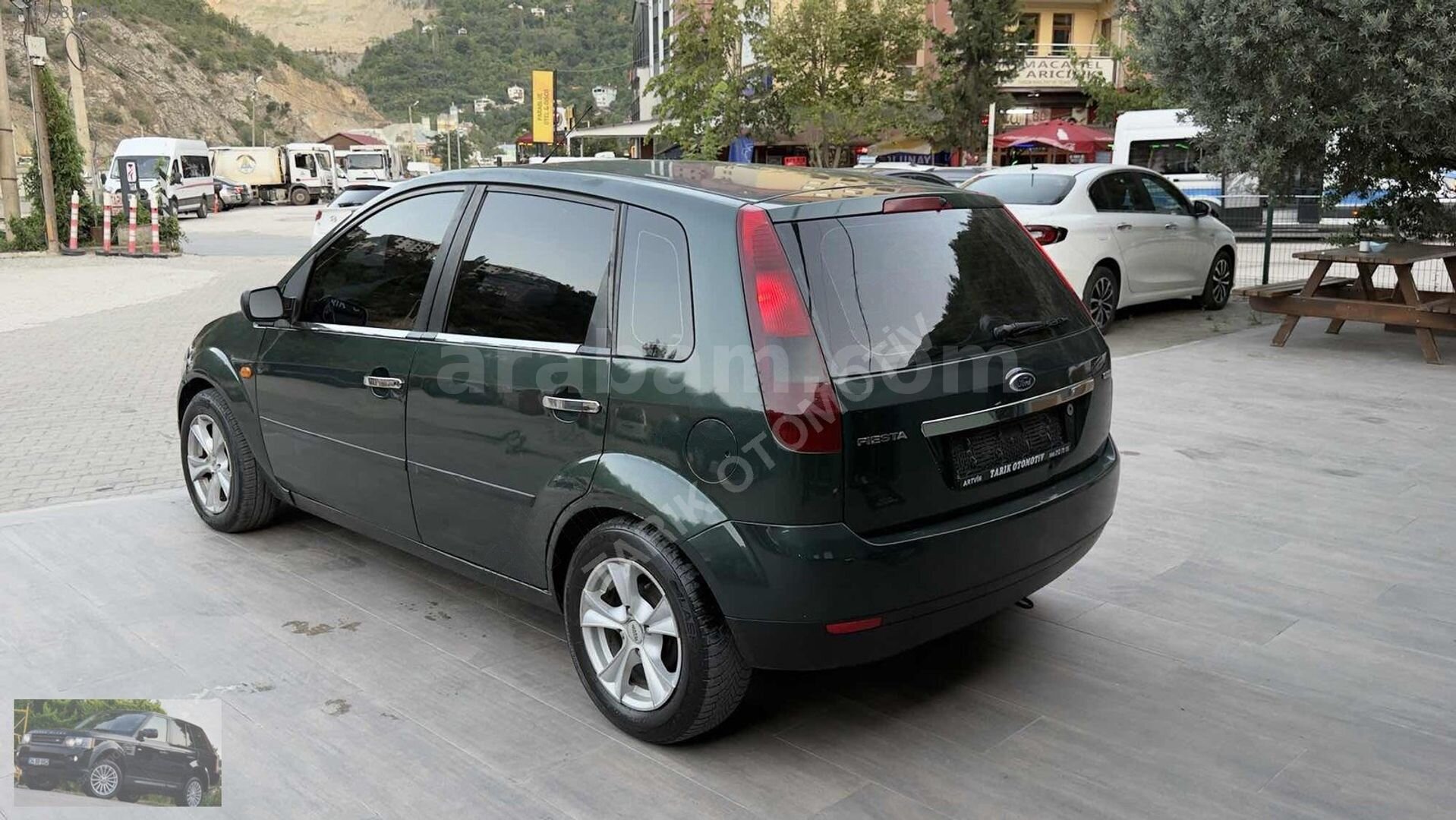 Galeriden Ford Fiesta 1.4 TDCi Comfort 2004 Model Artvin 351.000 km Yeşil 4