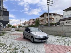 AKGÜL'den DEĞİŞENSİZ BAKIMLI 1.4 HDİ 206