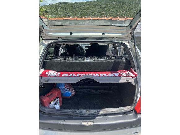 Sahibinden Renault Clio 1.4 RTA 2000 Model 