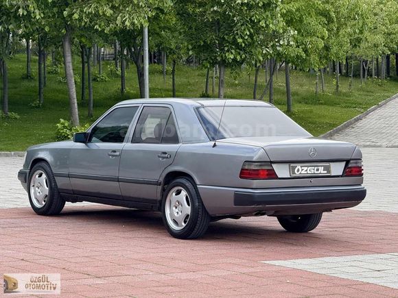 ÖZGÜL'den 208 BİN KM DE OTOMATİK SUNRUFLU 260 E K.K 12 TAKSİT
