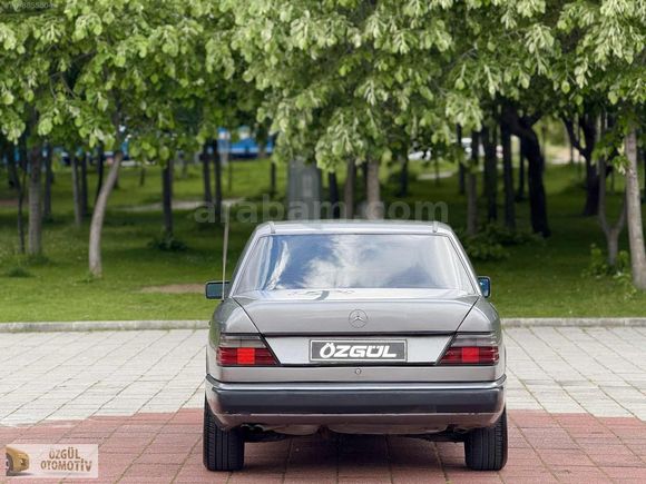ÖZGÜL'den 208 BİN KM DE OTOMATİK SUNRUFLU 260 E K.K 12 TAKSİT