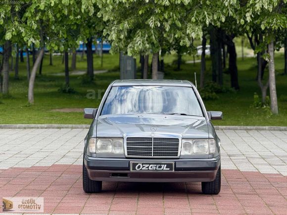 ÖZGÜL'den 208 BİN KM DE OTOMATİK SUNRUFLU 260 E K.K 12 TAKSİT