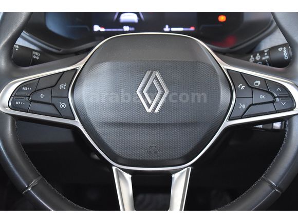 İLKAY'DAN %20 FATURALI CLİO 1.0 TCE 90 BG EVOLUTİON 66,000 KM'DE