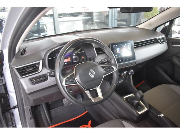 İLKAY'DAN %20 FATURALI CLİO 1.0 TCE 90 BG EVOLUTİON 66,000 KM'DE
