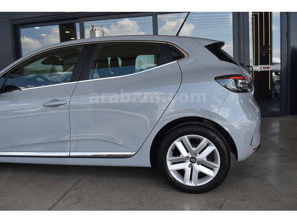 İLKAY'DAN %20 FATURALI CLİO 1.0 TCE 90 BG EVOLUTİON 66,000 KM'DE