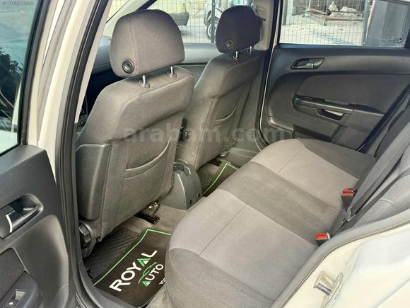 ROYAL AUTO'dan 2012 ASTRA 1.6 115hp ESSENTİA LPG KUSURSUZ
