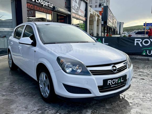 ROYAL AUTO'dan 2012 ASTRA 1.6 115hp ESSENTİA LPG KUSURSUZ