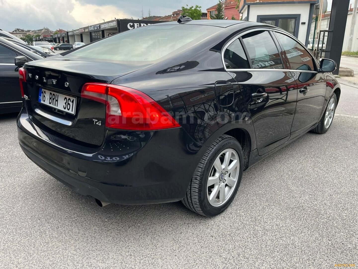 Galeriden Volvo S60 1.6 T4 Premium 2011 Model Bursa 244.000 km Siyah 4