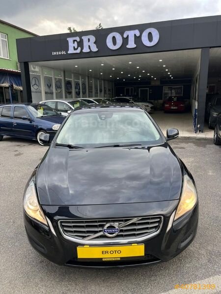 Galeriden Volvo S60 1.6 T4 Premium 2011 Model Bursa 244.000 km Siyah