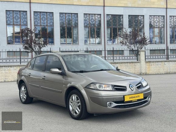 -DEĞİŞENSİZ SADECE 2 P. BOYALI DOLU DOLU MEGANE-